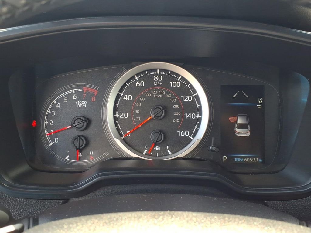 Used 2022 Toyota Corolla SE FWD image 6