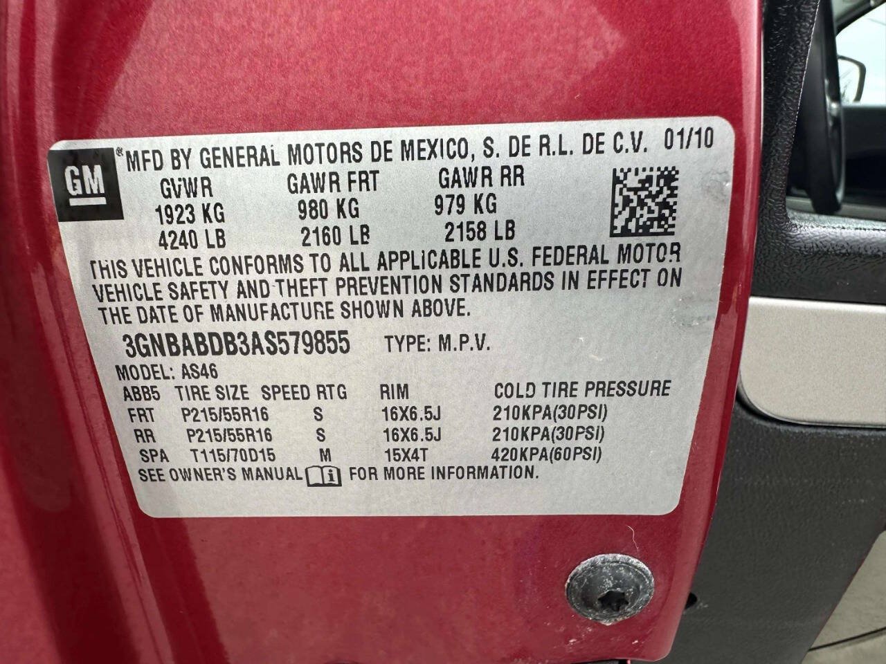 Used 2010 Chevrolet HHR LT FWD image 30