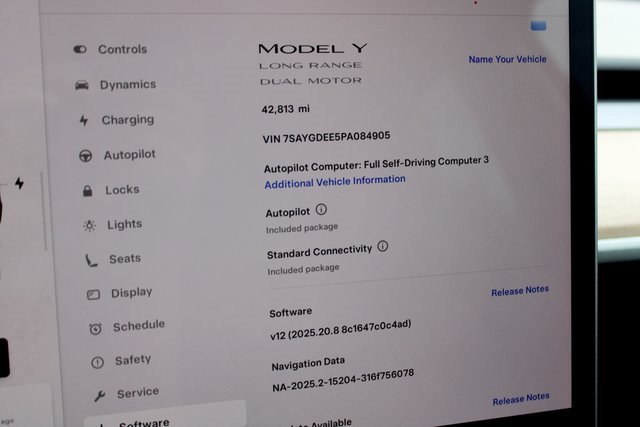 Used 2023 Tesla Model Y Long Range image 11