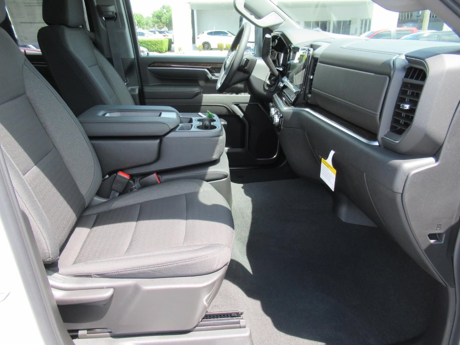 New 2026 GMC Sierra 2500 SLE w/ SLE Value Package; AWD/4WD image 10