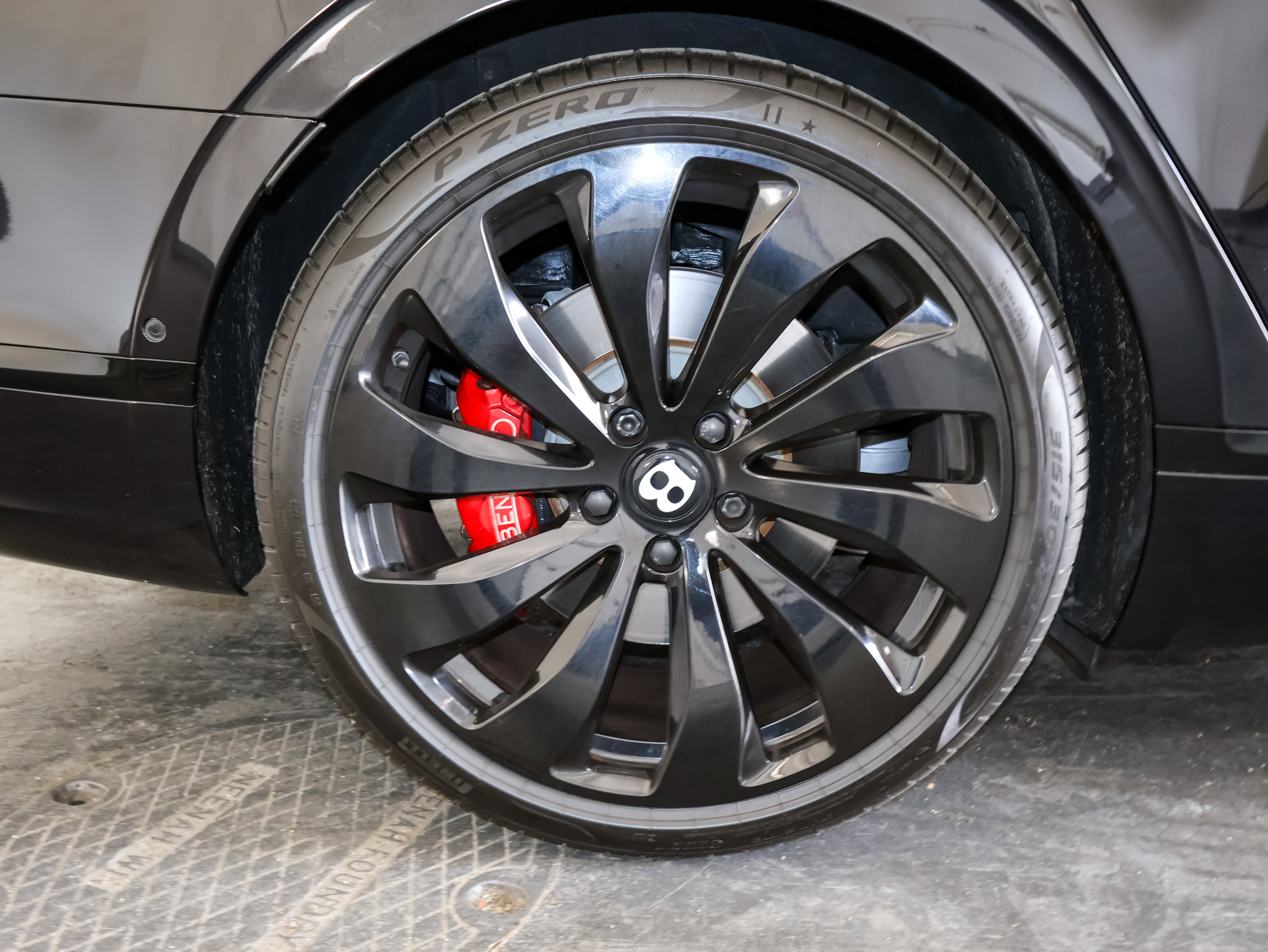 Used 2022 Bentley Flying Spur V8 image 46