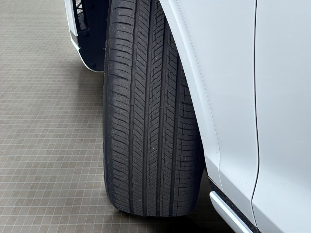 Certified 2026 Genesis GV70 2.5T image 44