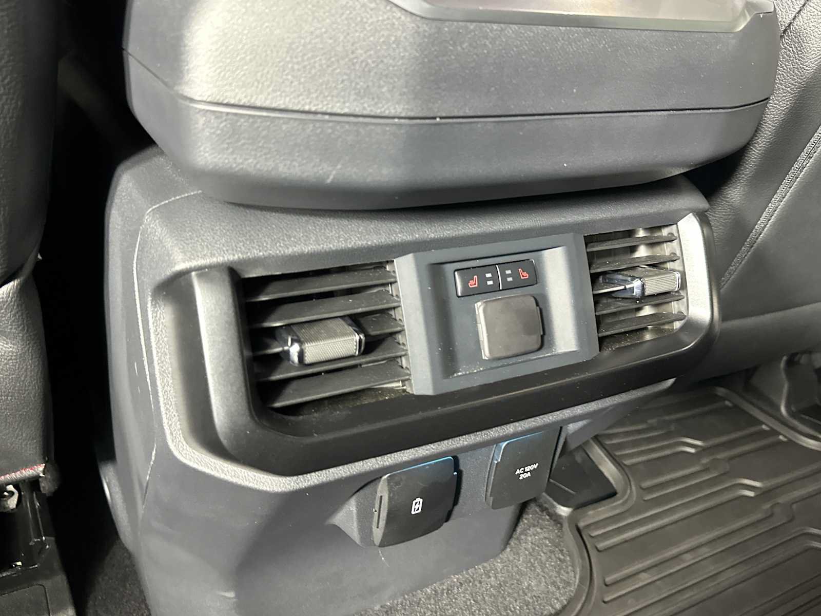 Used 2025 Ford F150 Raptor AWD/4WD image 29