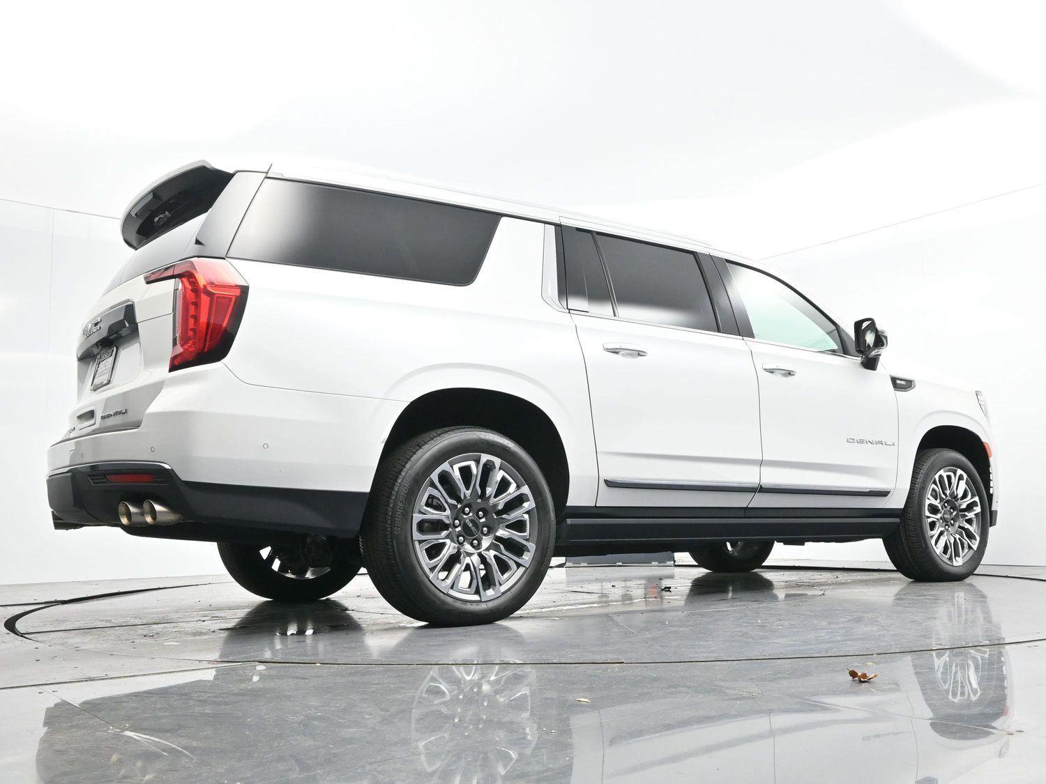 Used 2024 GMC Yukon XL Denali Ultimate image 60