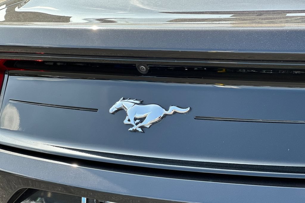 Certified 2022 Ford Mustang Coupe RWD image 28