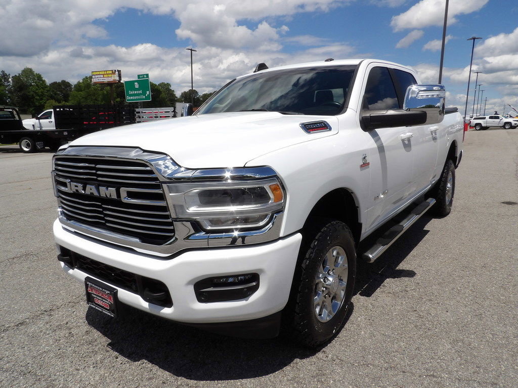 Used 2023 RAM 2500 Laramie AWD/4WD image 57