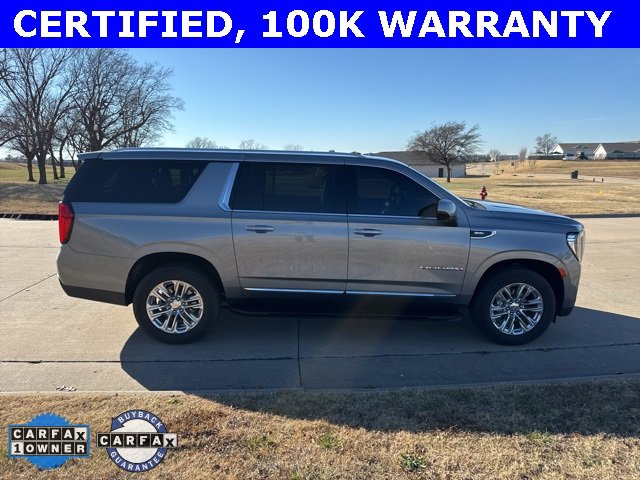Used 2023 GMC Yukon XL SLT image 2