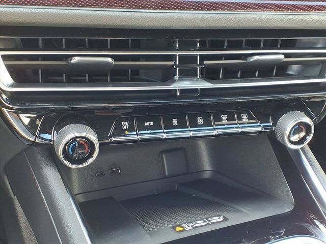 New 2026 Chevrolet Traverse Z71 w/ Enhanced Driving Package image 10