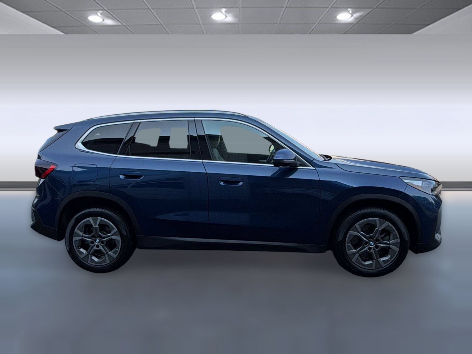 Certified 2023 BMW X1 xDrive28i w/ Premium Package AWD/4WD image 8