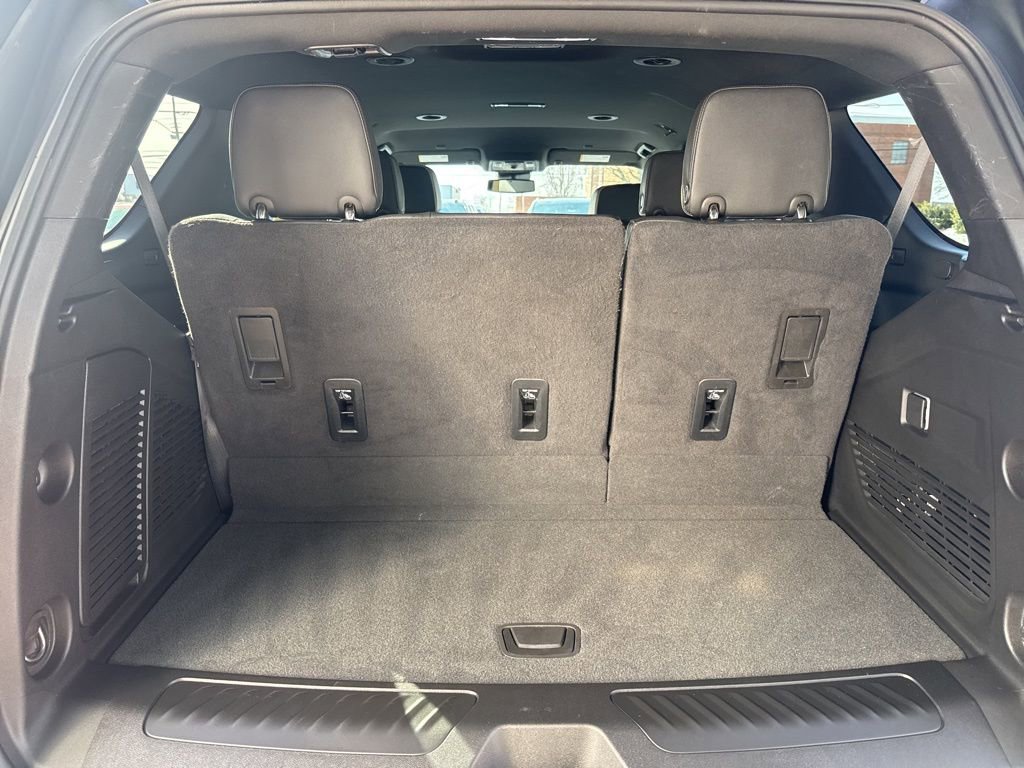 Used 2024 GMC Yukon SLT image 45