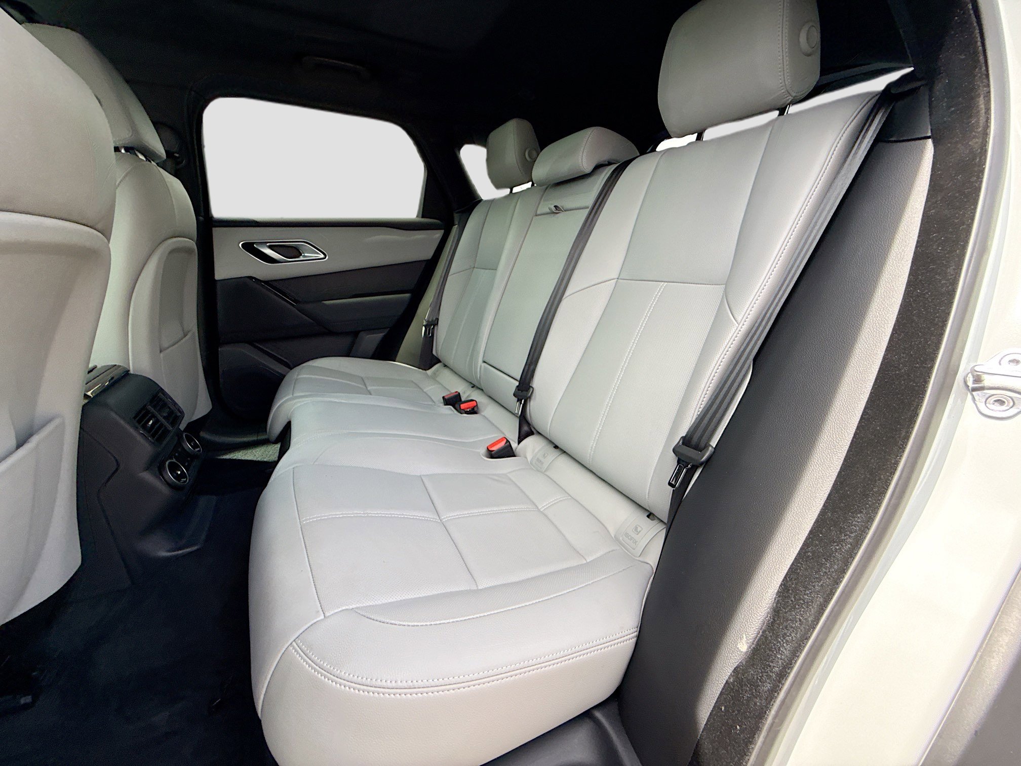 Used 2026 Land Rover Range Rover Velar Dynamic SE image 20