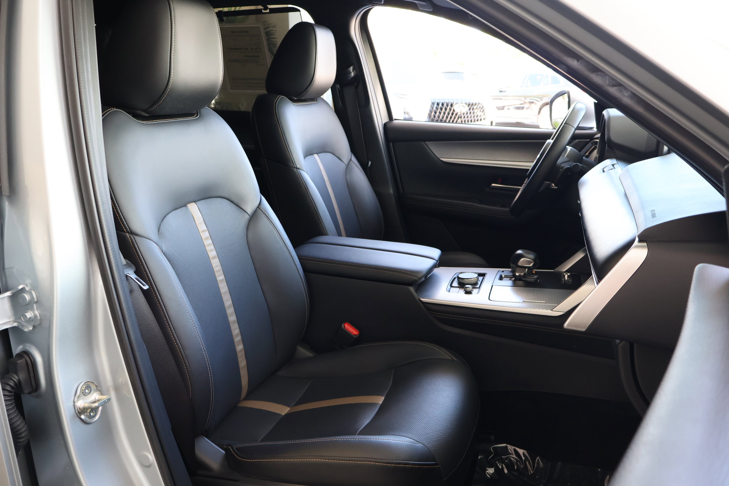 Used 2025 MAZDA CX-90 3.3 Turbo w/ Premium Plus Pkg AWD/4WD image 23