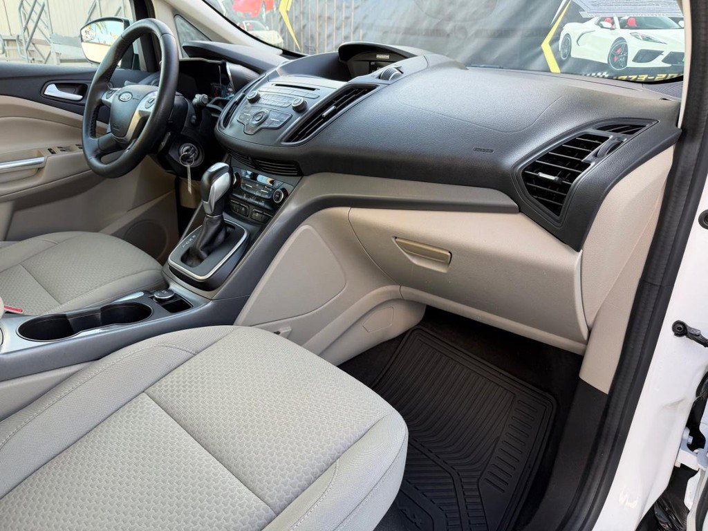 Used 2017 Ford C-MAX SE w/ Interior Protection Package image 20