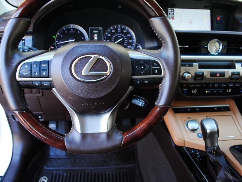 Used 2017 Lexus ES 350 Premium w/ Navigation System Package image 31