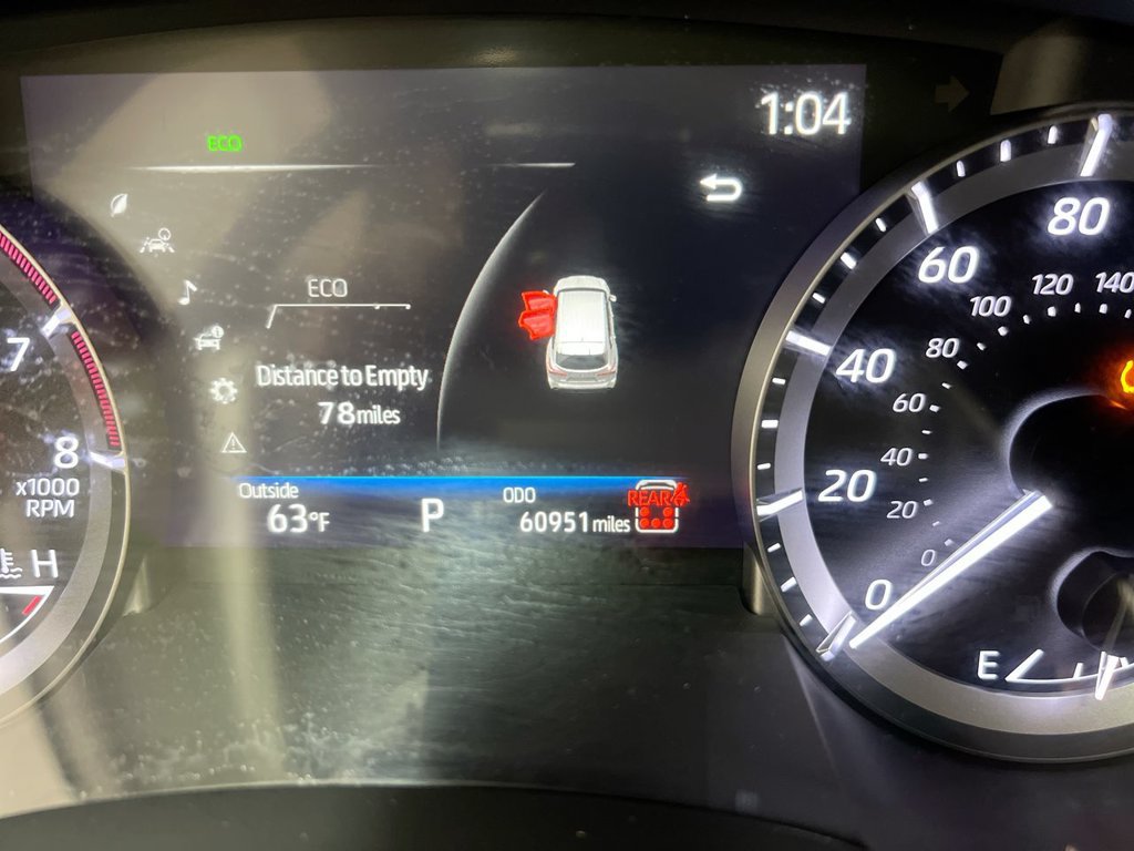Used 2024 Toyota Highlander XLE FWD image 13