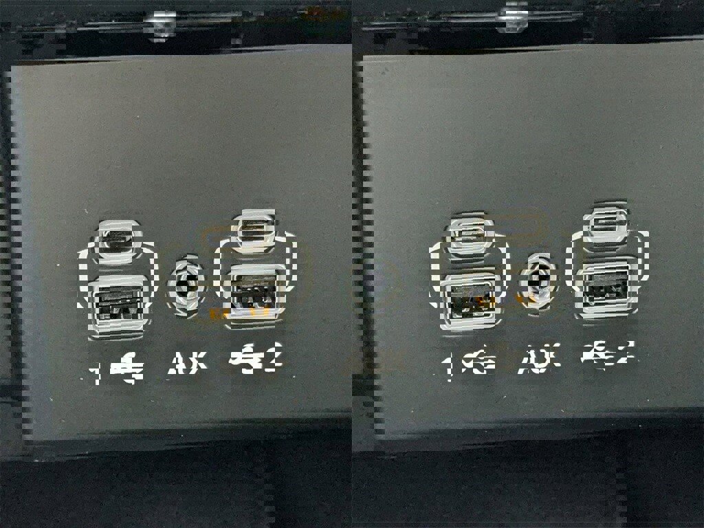 New 2024 Jeep Wagoneer 2WD w/ Convenience Group I image 23