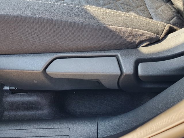 New 2025 Nissan Kicks SV image 14