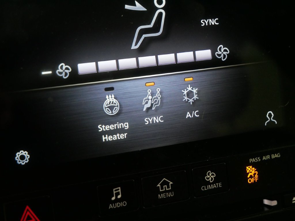 Used 2023 INFINITI QX50 Sport AWD/4WD image 31