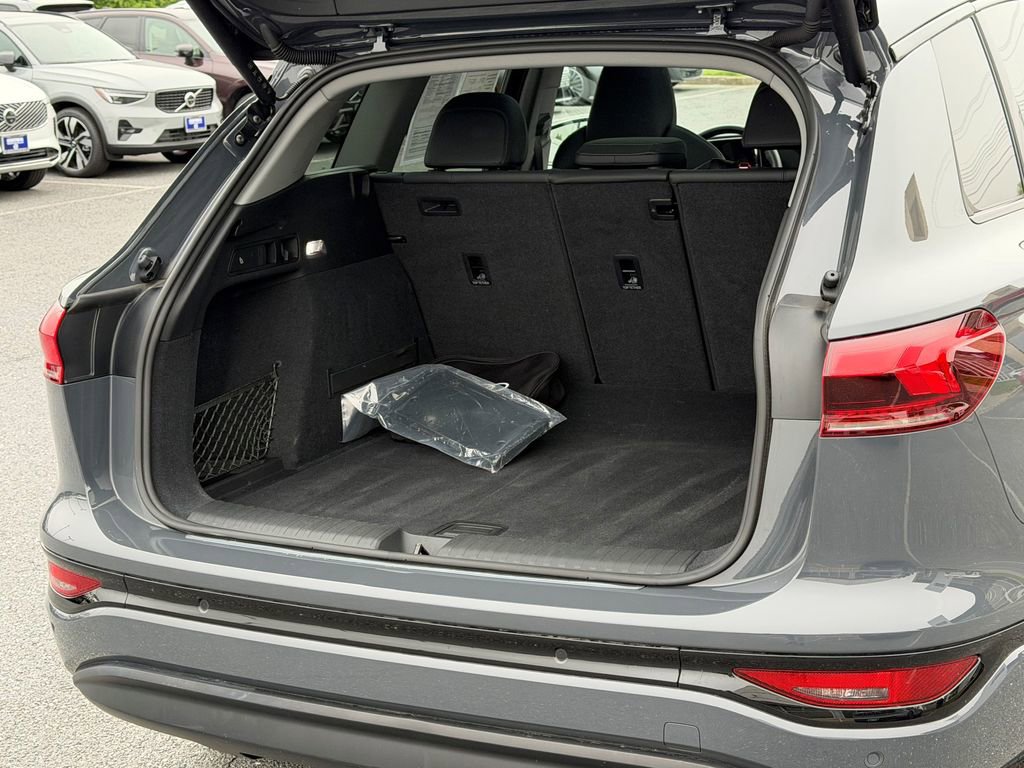 Certified 2025 Audi Q6 e-tron Premium Plus w/ Premium Plus AWD/4WD image 20