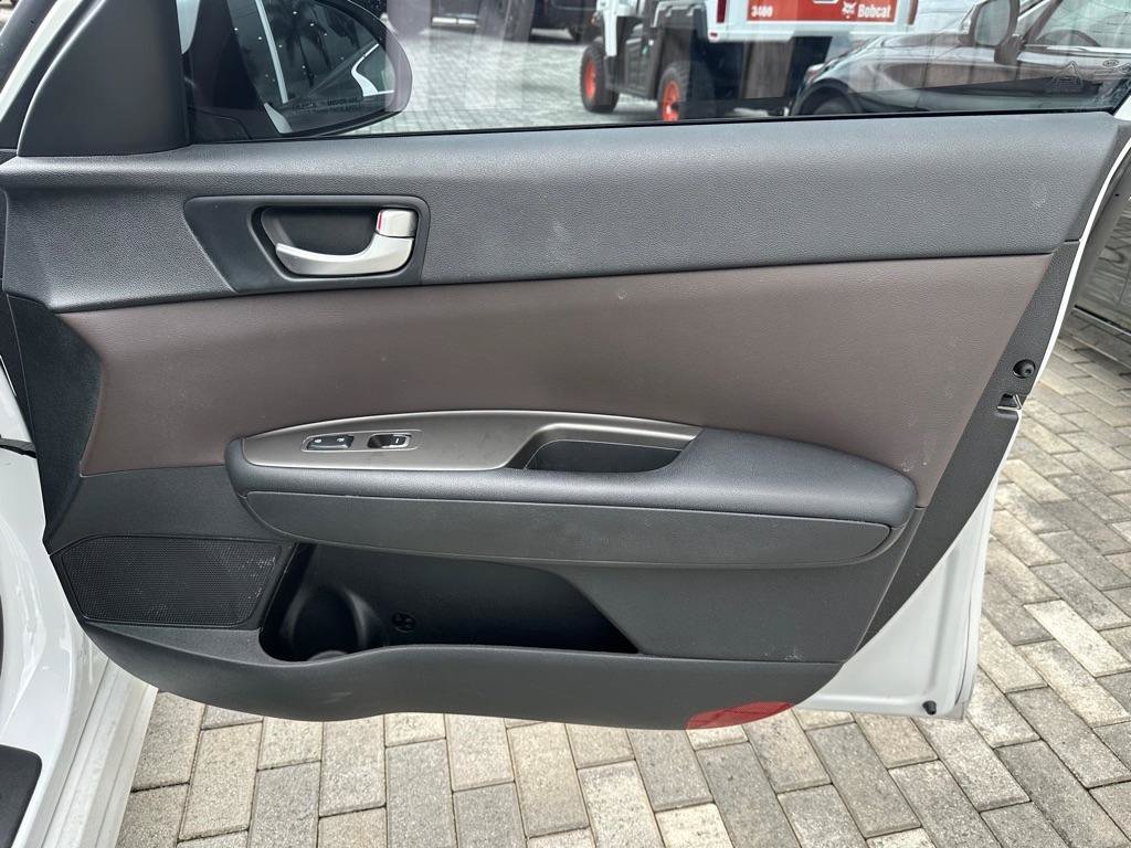 Used 2020 Kia Optima LX FWD image 22