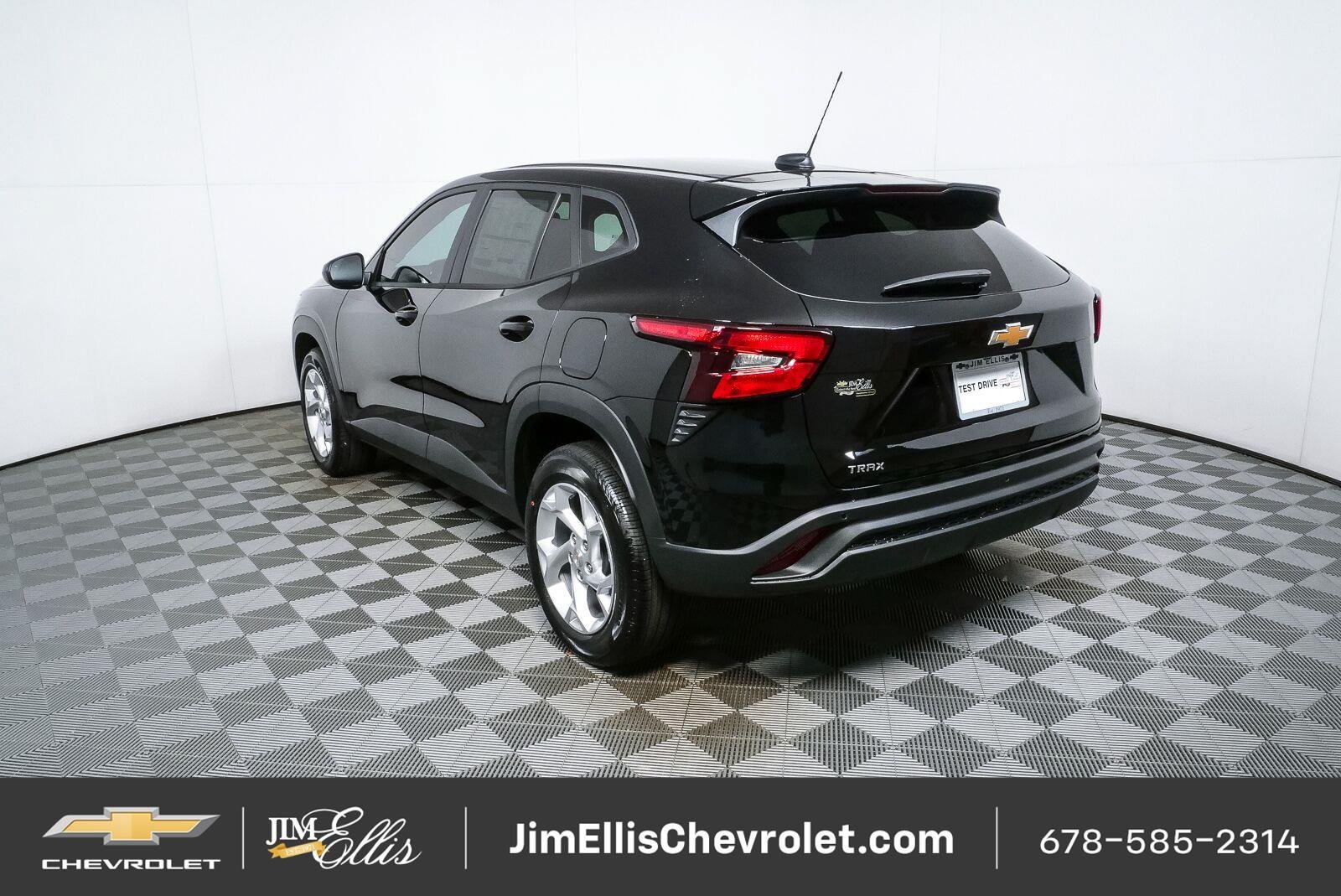 New 2026 Chevrolet Trax LS w/ LS Convenience Package FWD image 27