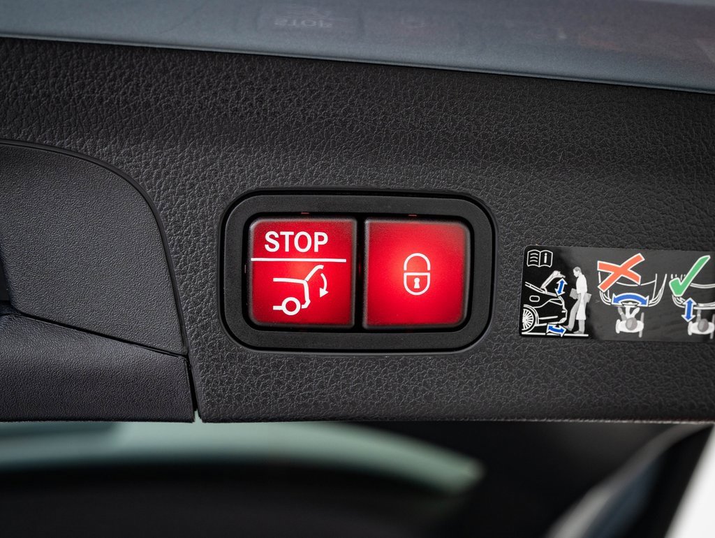 Certified 2025 Mercedes-Benz GLE 350 4MATIC image 22