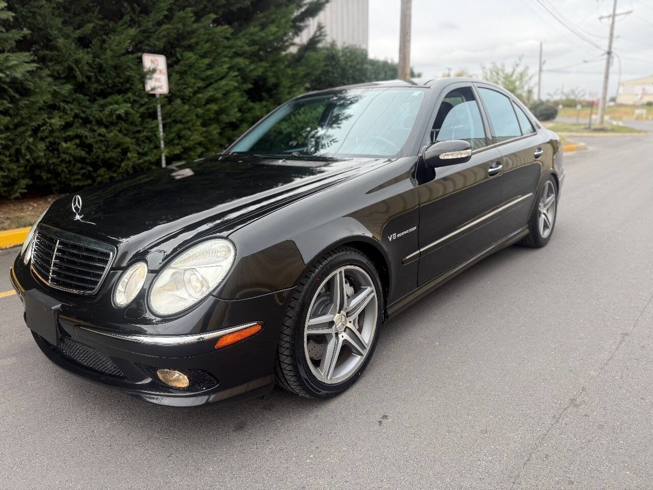Used 2005 Mercedes-Benz E 55 AMG Sedan image 3