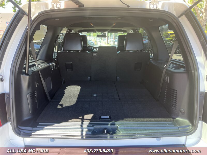 Used 2015 Ford Expedition Platinum AWD/4WD image 31
