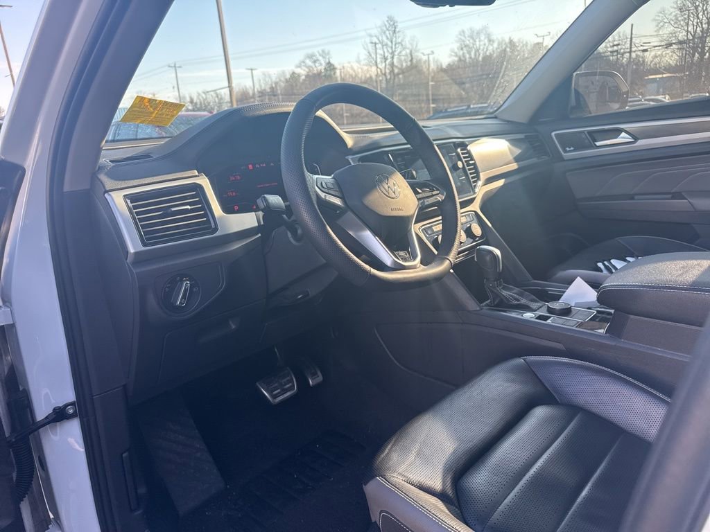 Used 2023 Volkswagen Atlas SEL Premium image 8