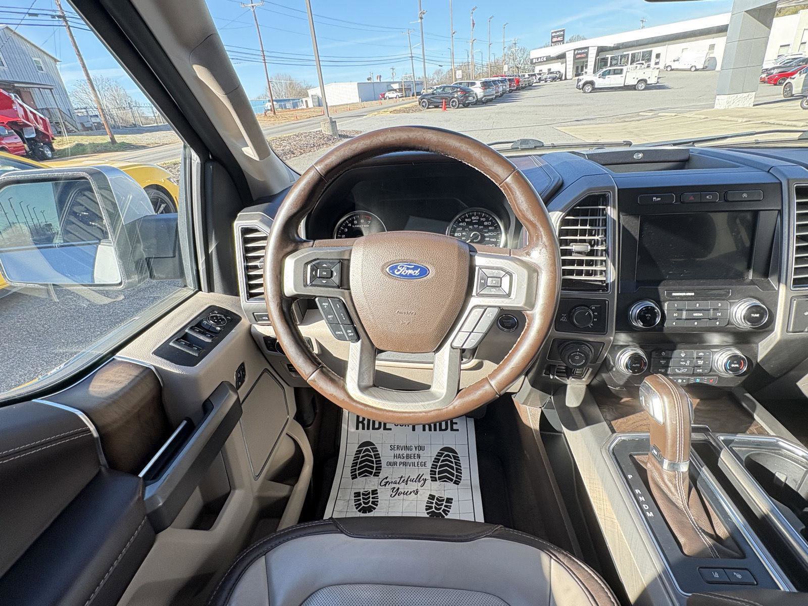 Used 2020 Ford F150 Limited w/ Trailer Tow Package image 8