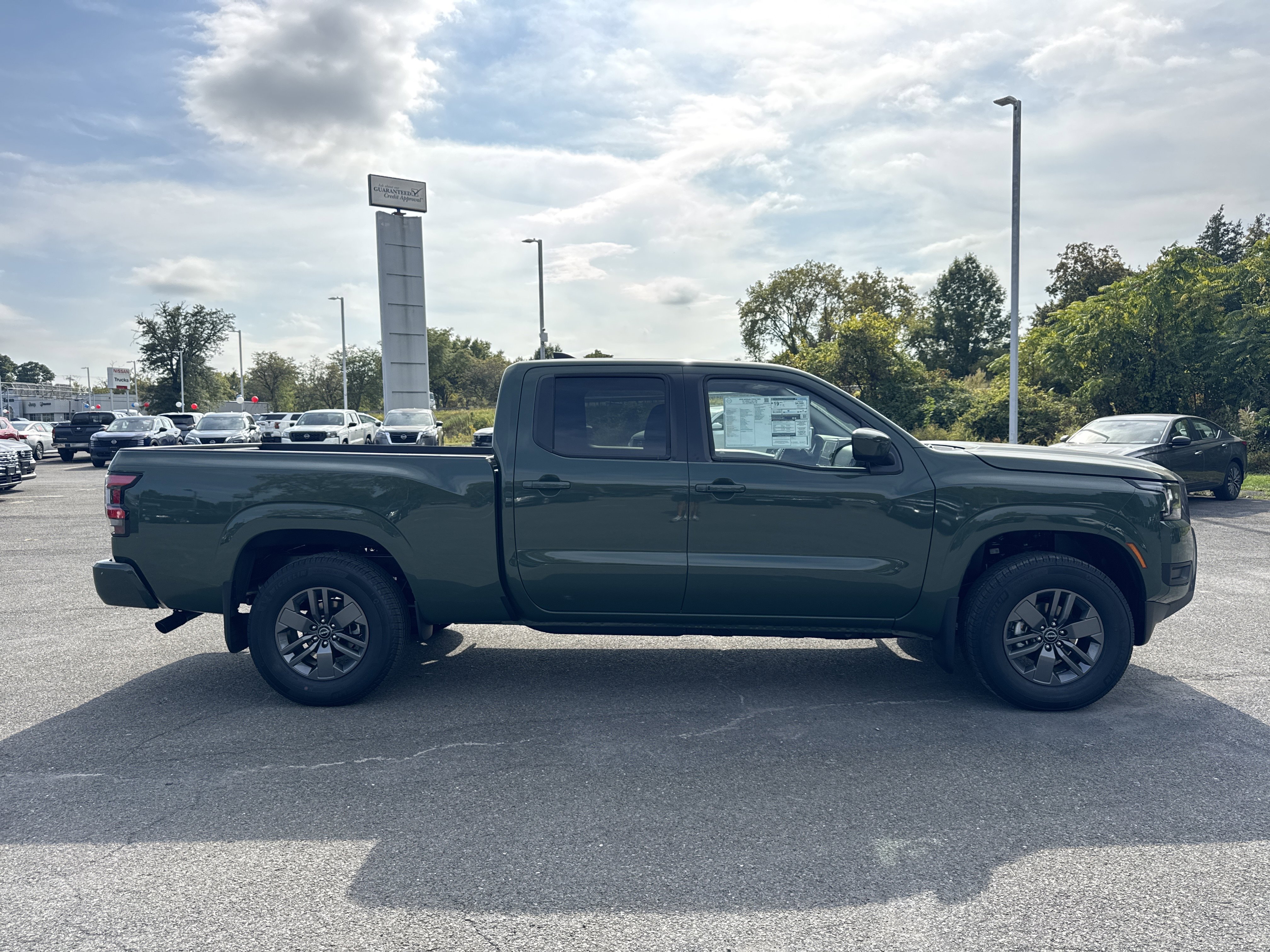 New 2026 Nissan Frontier SV image 4