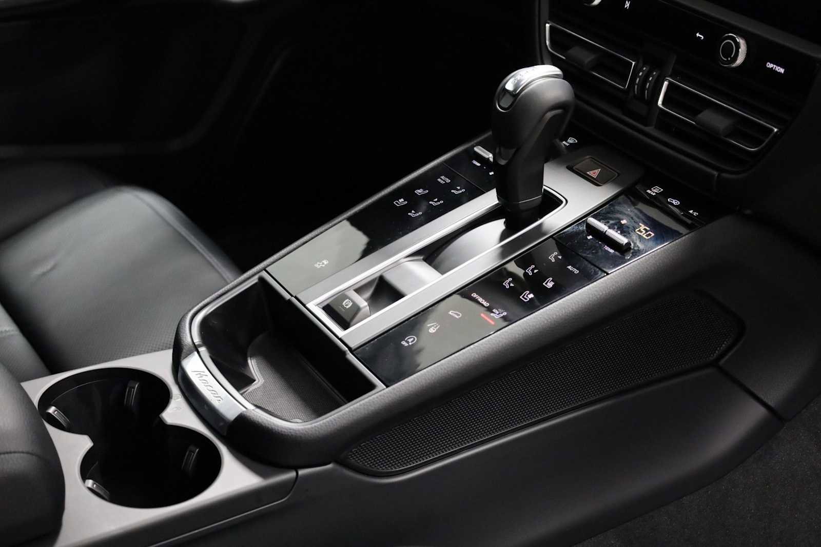 Certified 2026 Porsche Macan image 21