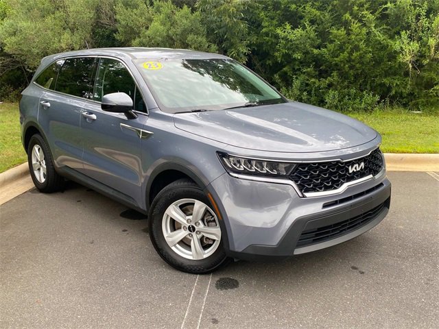 Used 2023 Kia Sorento LX