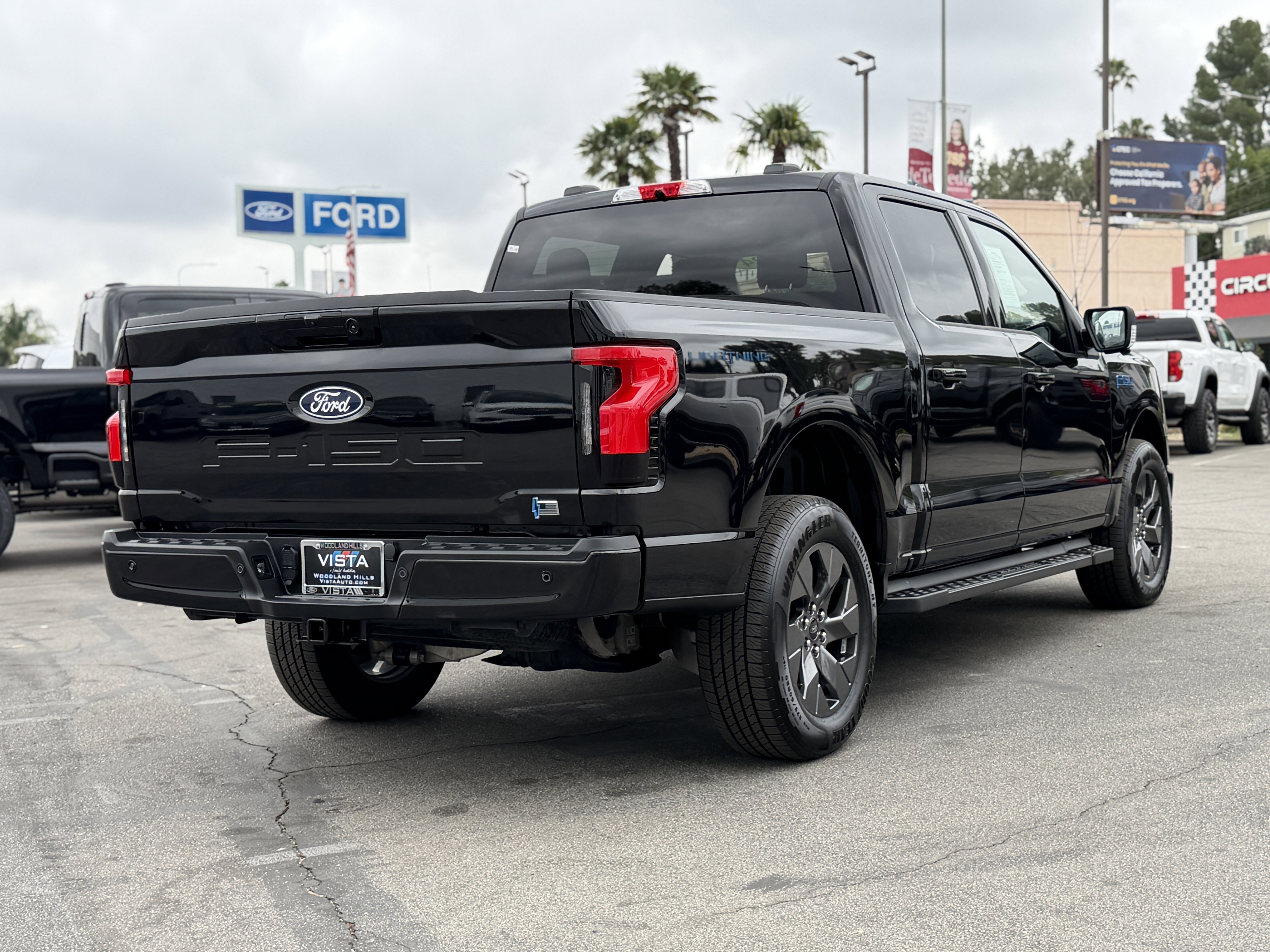 Certified 2024 Ford F150 Lightning Flash AWD/4WD image 7