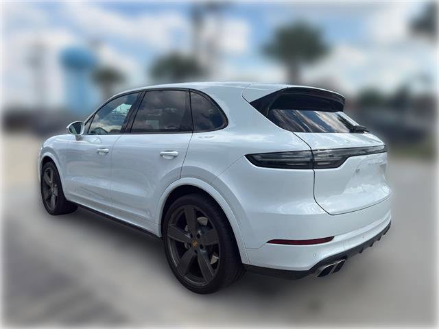 Used 2021 Porsche Cayenne Turbo image 5
