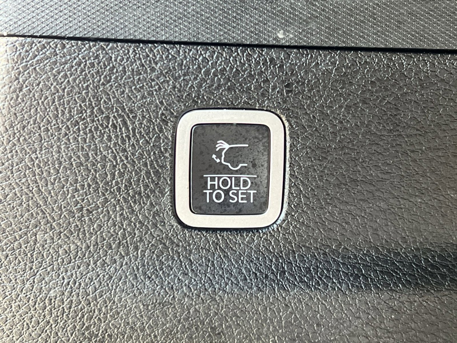 Used 2024 Jeep Wagoneer L Series II w/ Flexible Seating Group image 26