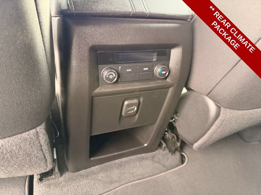 Used 2023 Chevrolet Traverse LT AWD/4WD image 16