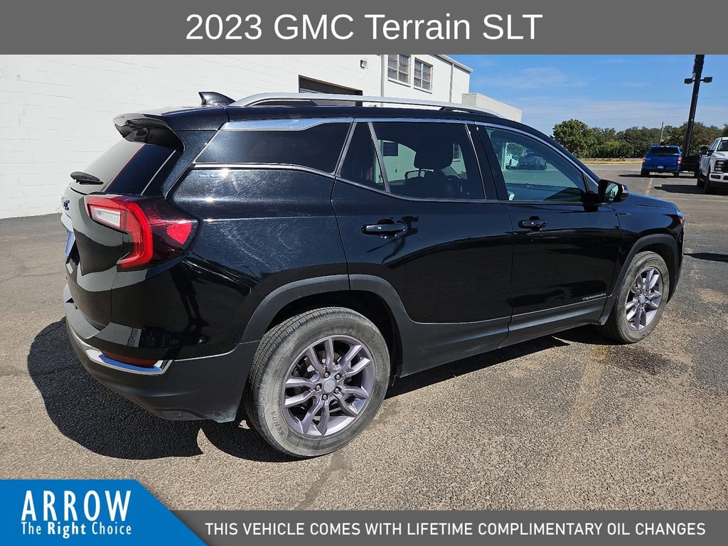 Used 2023 GMC Terrain SLT FWD image 13