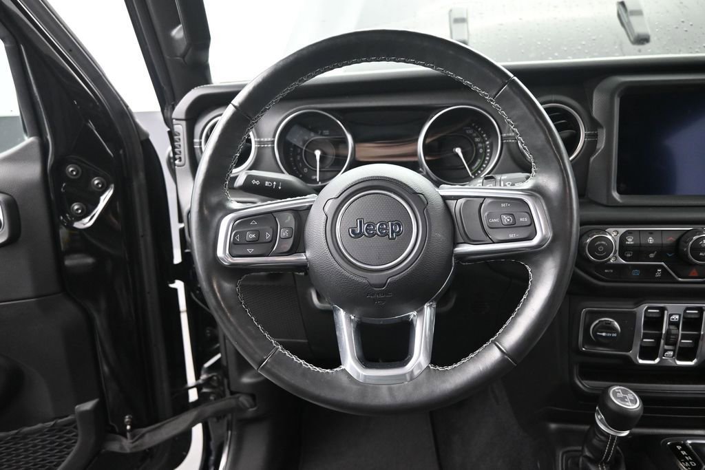 Used 2023 Jeep Wrangler Unlimited Sahara w/ Cold Weather Group AWD/4WD image 26