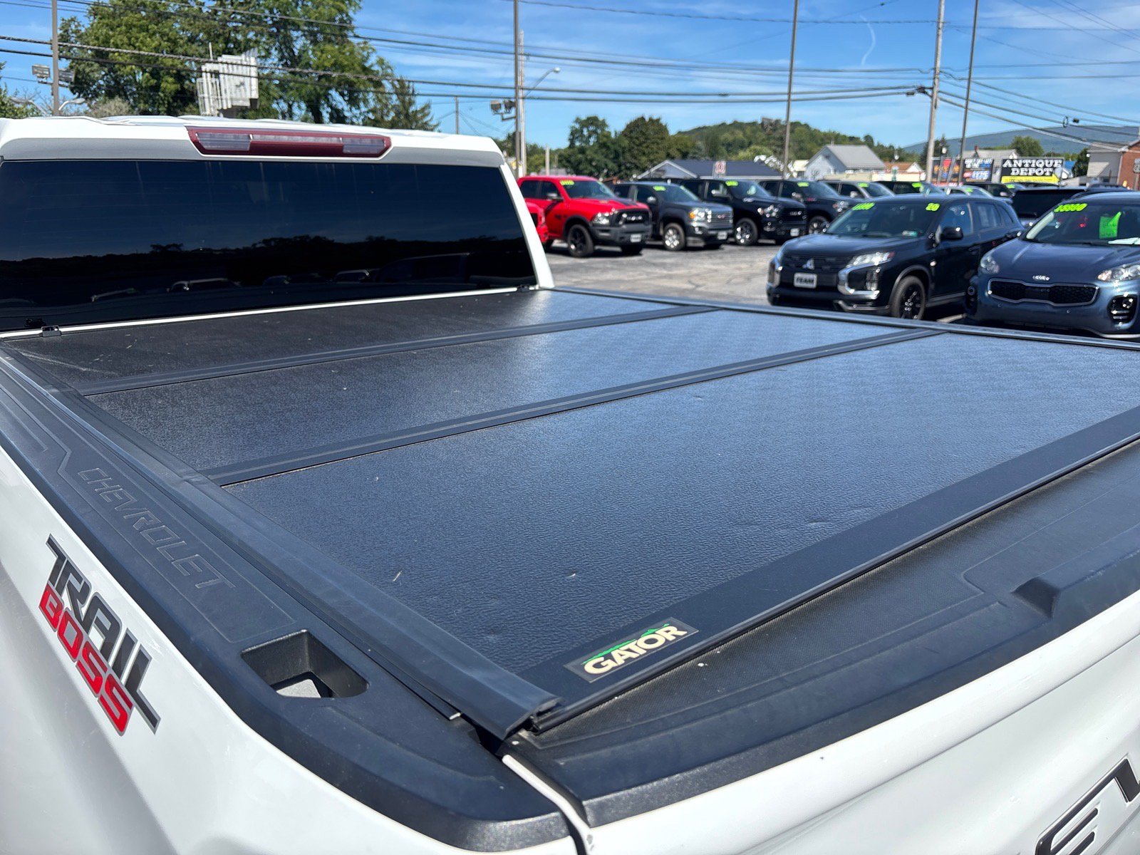 Used 2019 Chevrolet Silverado 1500 Custom Trail Boss w/ Custom Convenience Package AWD/4WD image 13
