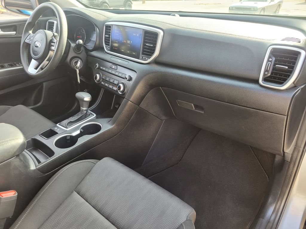 Used 2022 Kia Sportage LX FWD image 8