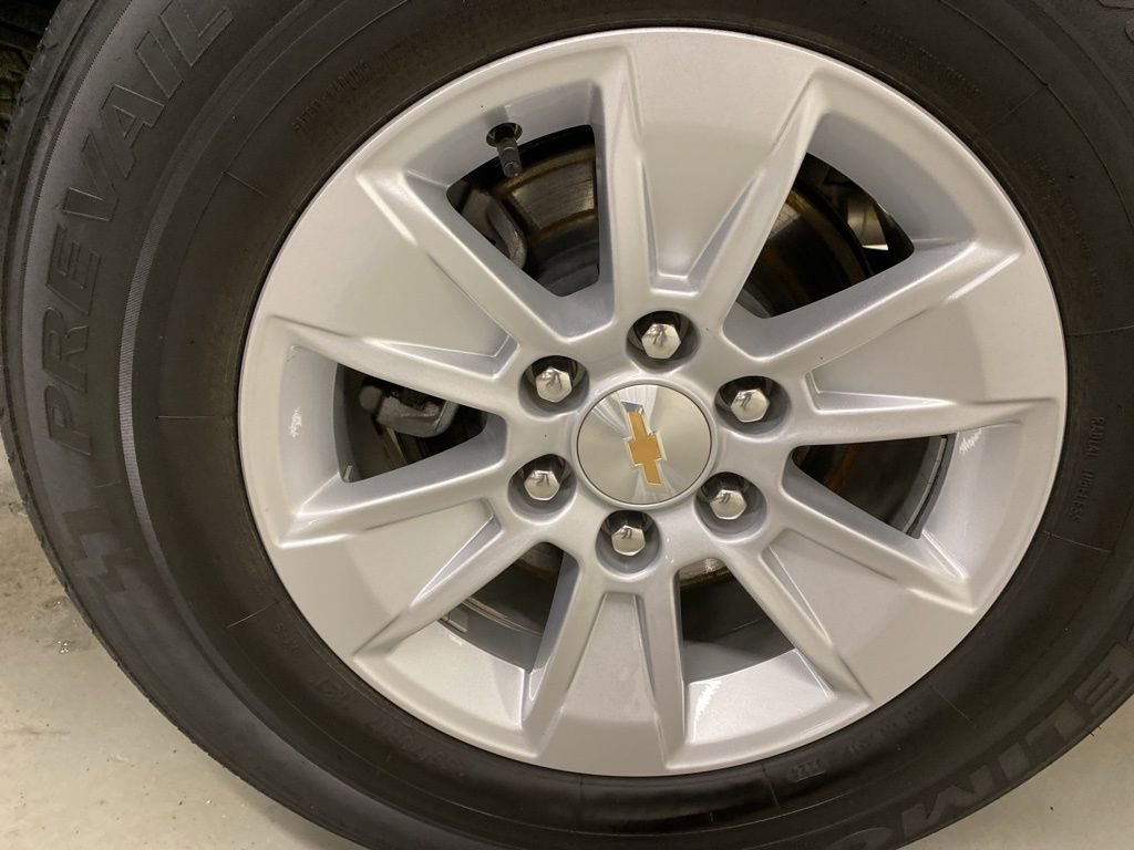 Used 2025 Chevrolet Silverado 1500 LT image 25