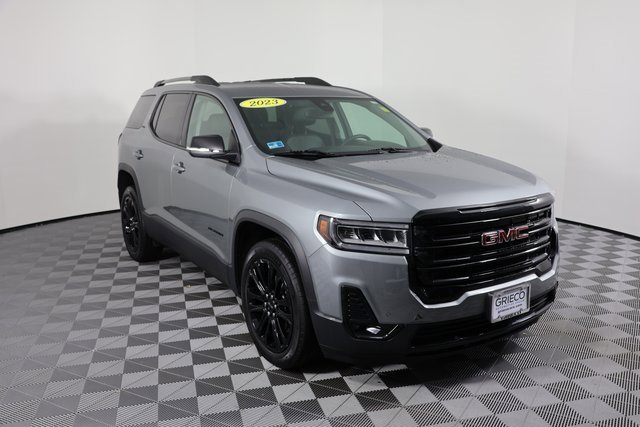 Used 2023 GMC Acadia SLT w/ Elevation Edition image 1