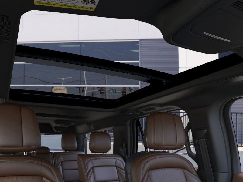 New 2025 Lincoln Navigator L Reserve image 22