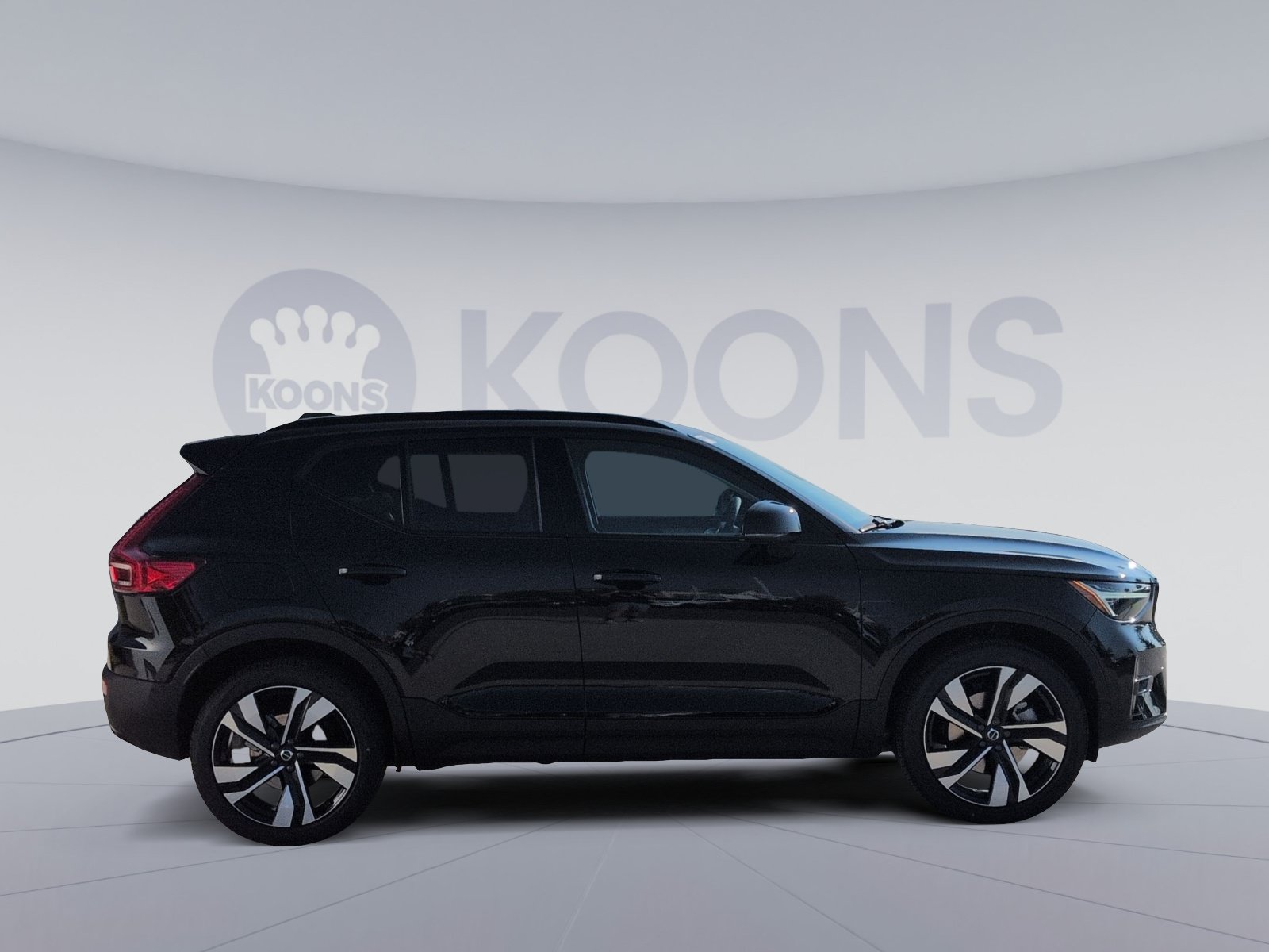 New 2026 Volvo XC40 B5 Ultra w/ Protection Package Premier AWD/4WD image 8