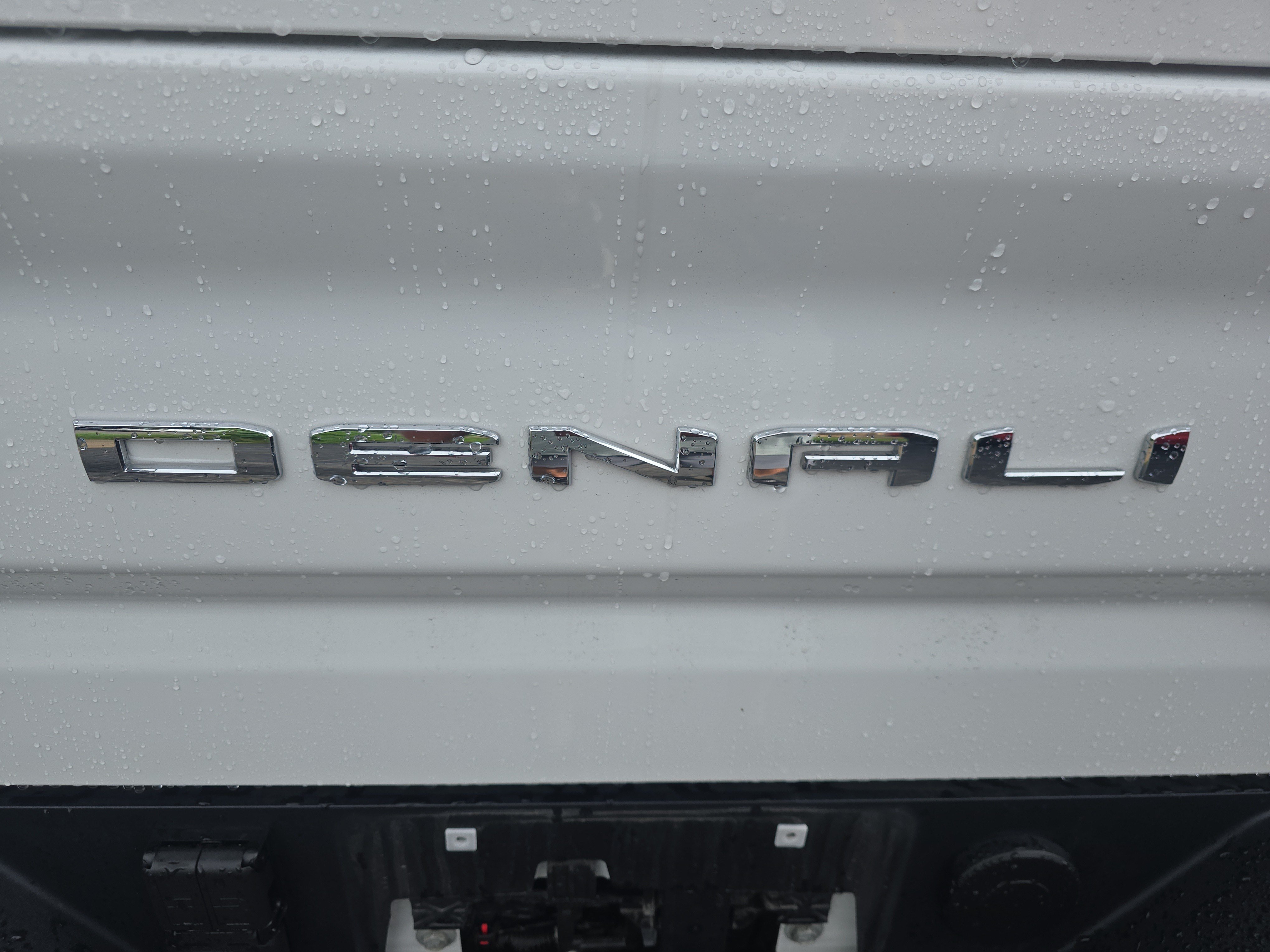 Used 2026 GMC Sierra 2500 Denali AWD/4WD image 5
