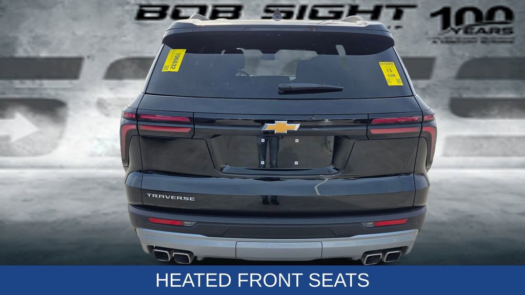 Used 2025 Chevrolet Traverse LT image 5