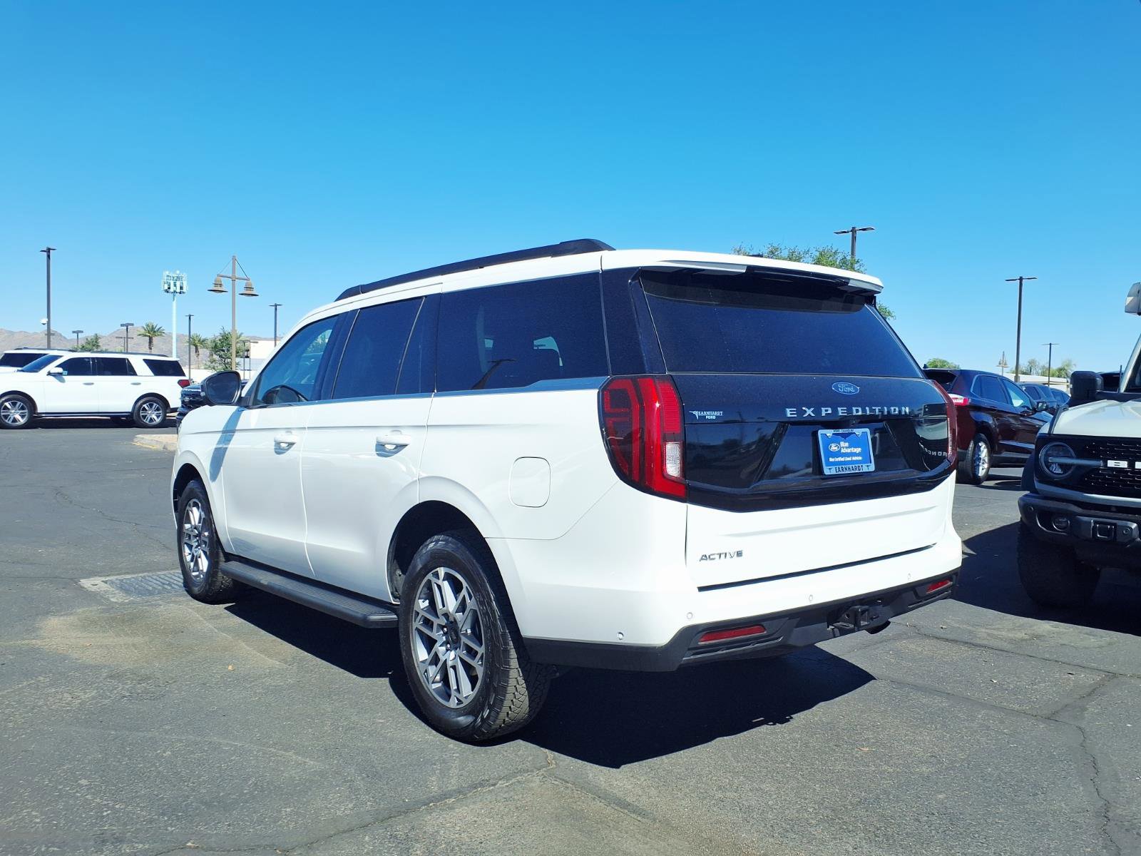 Certified 2025 Ford Expedition Active image 4