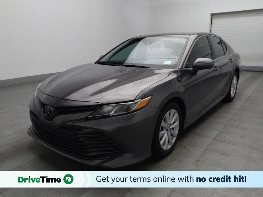 Used 2019 Toyota Camry LE FWD image 1
