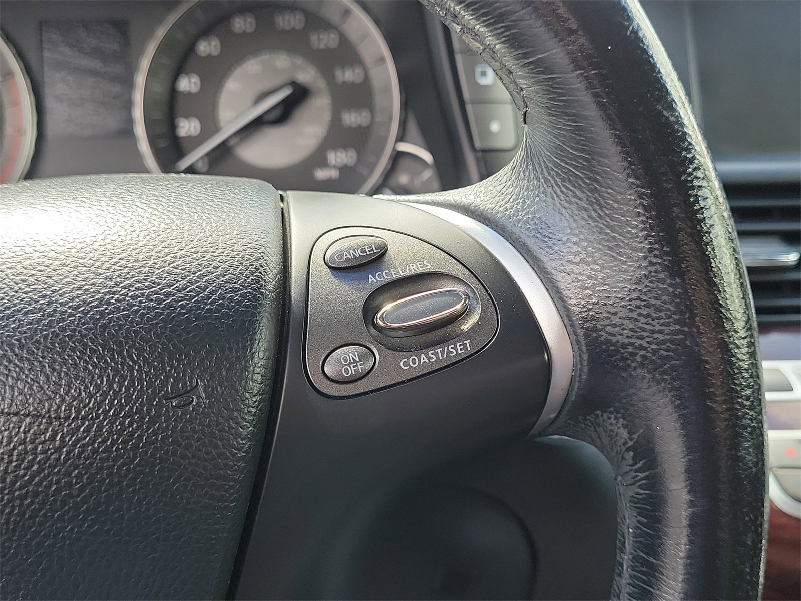 Used 2013 INFINITI M35 M35h w/ Premium Pkg image 22